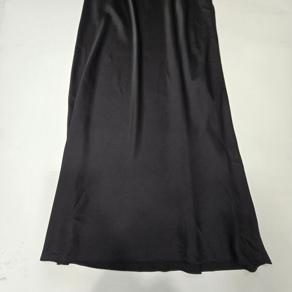 GUIZIO Wrapped Maxi Dress in Black - Picture 3 of 12